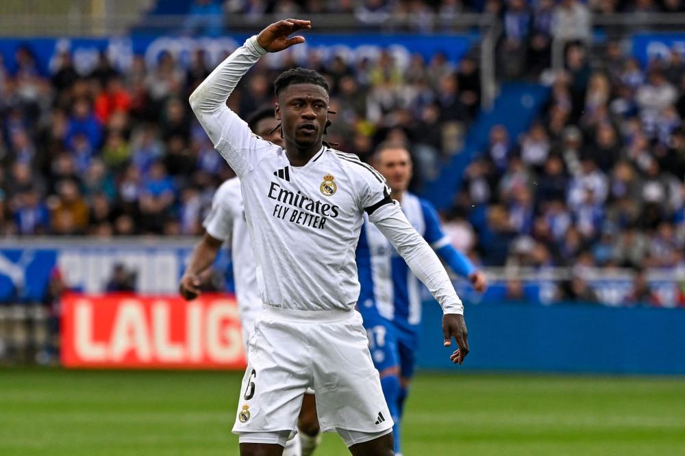 里身旁拉开 里身旁拉开